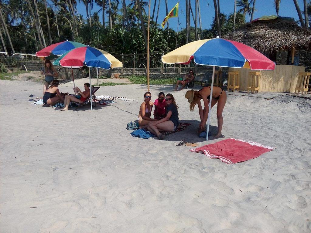 Guillet Beach Home Matara Eksteriør bilde